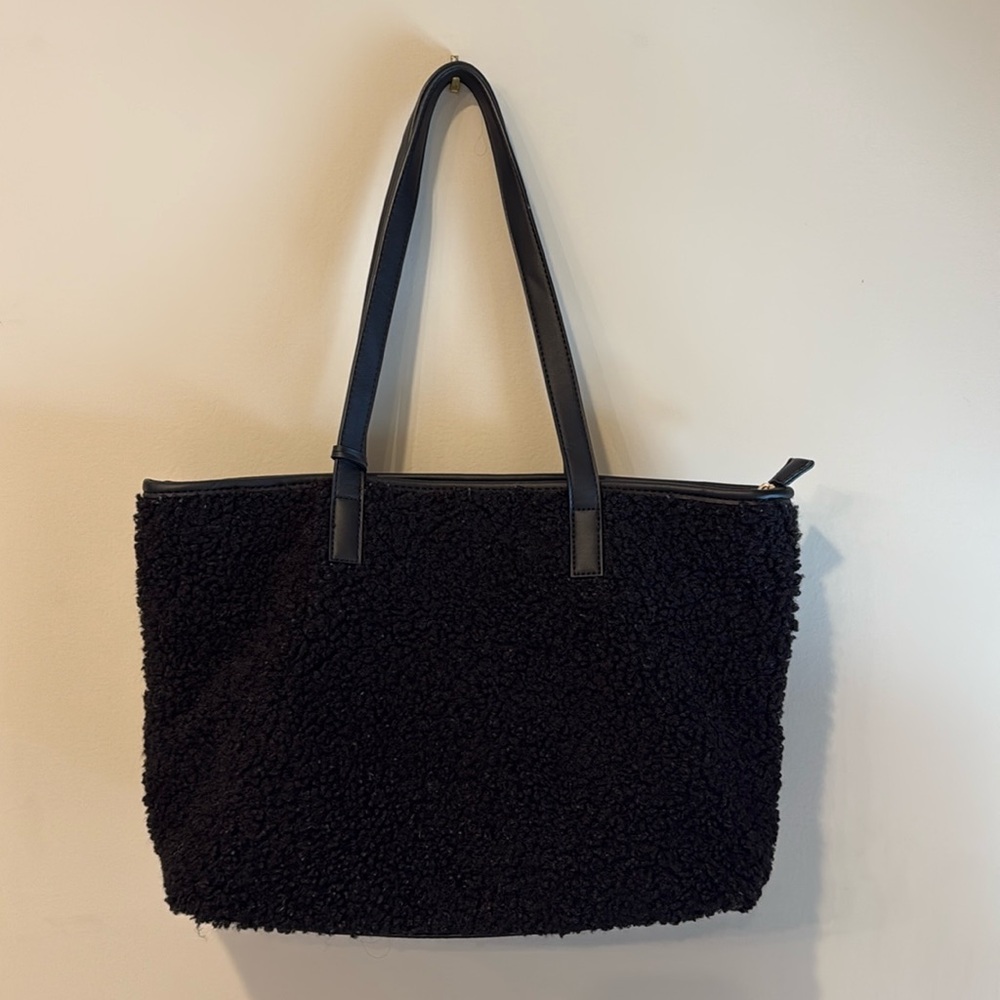 Sherpa tote and pouch NWOT
